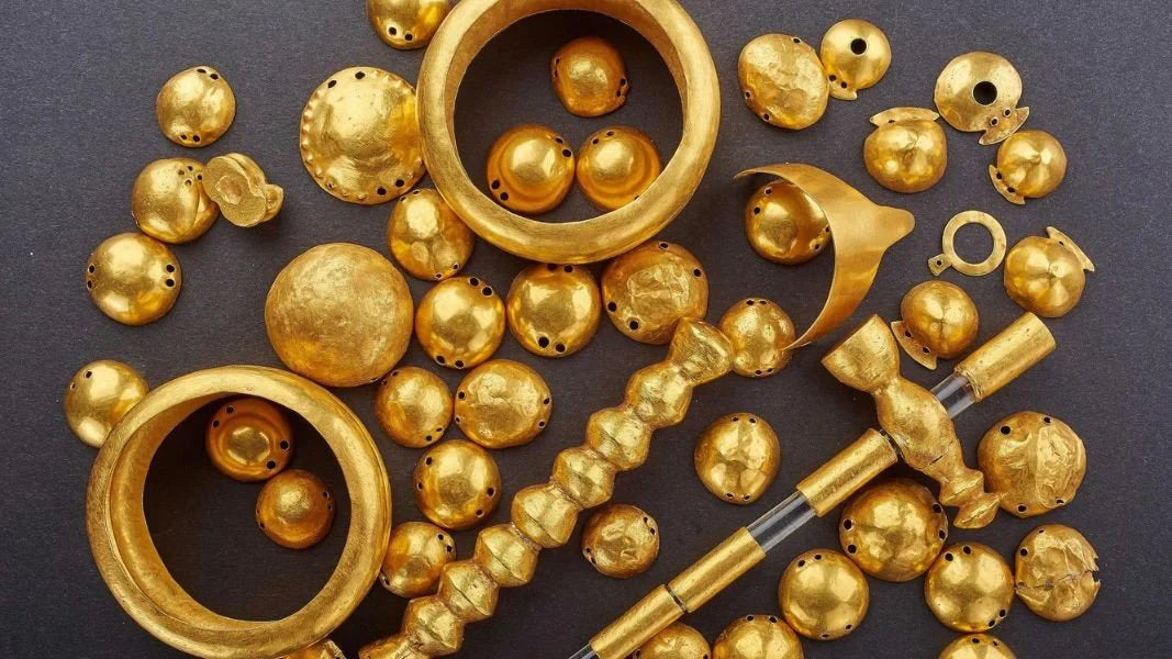 All items that contain gold